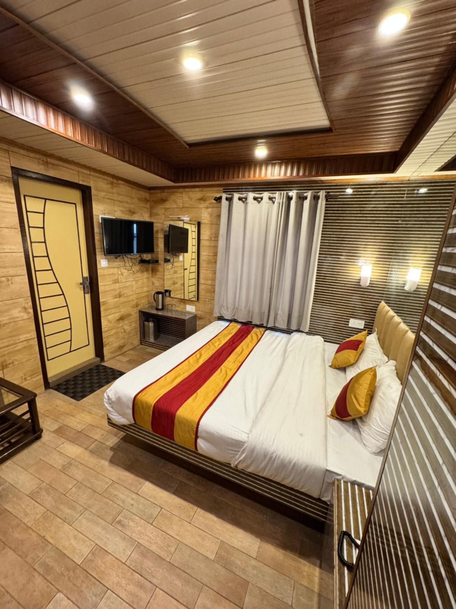 Victory Hotel And Restaurant By Gs Hospitality Shimla Exterior foto